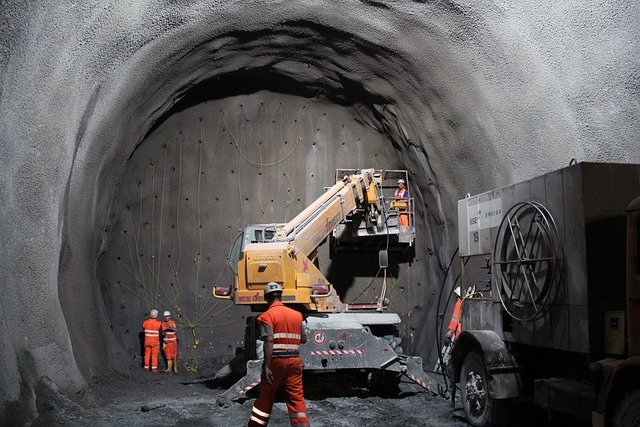 Minning, Tunneling & Trenching